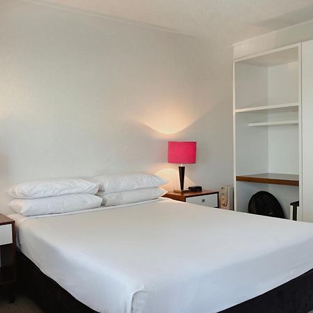 Mt Albert Motor Lodge Оукланд Екстериор снимка