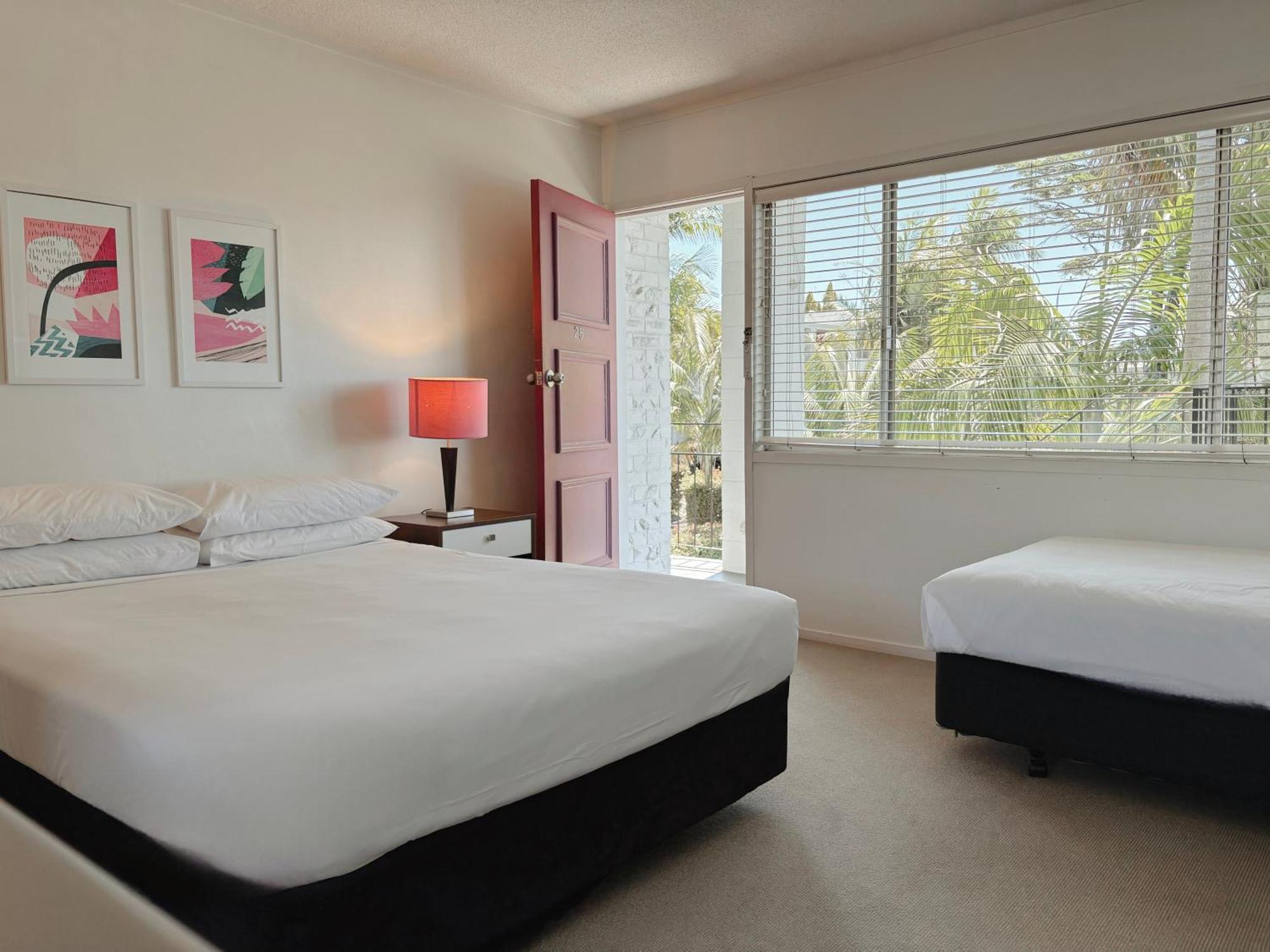 Mt Albert Motor Lodge Оукланд Екстериор снимка